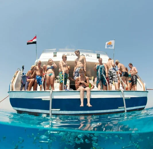 Discover the Red Sea: Scuba Diving Tours in Hurghada's Vibrant Reefs
